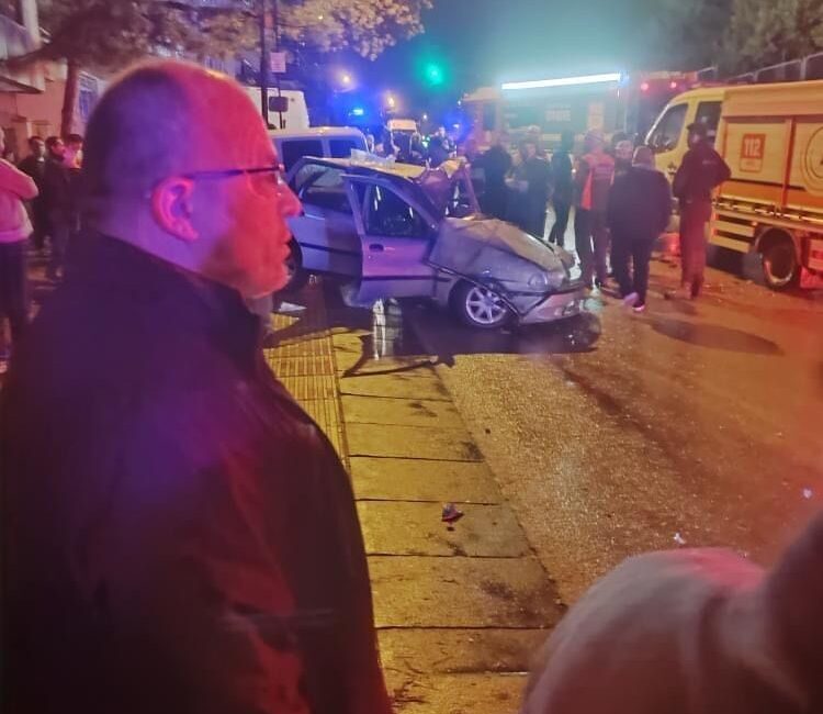 Keçiören'de meydana gelen kazada ters yöne giren araçla çarpışan otomobildeki