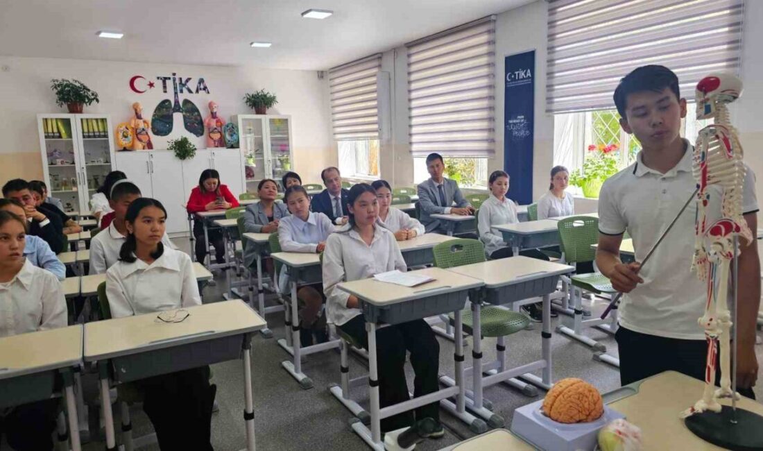 TİKA'nın desteklediği projeyle Kırgızistan'daki bir okulun biyoloji sınıfı modern eğitim