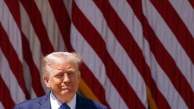 ABD Başkanı Donald Trump, İran'dan petrol veya petrokimya ürünü alan