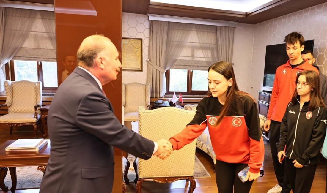 Vali Ali Çalgan şampiyon sporuları tebrik etti Çorum Valisi Ali Çalgan,