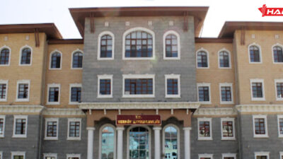 Cumhurbaşkanı Recep Tayyip Erdoğan’ın imzasıyla Resmî Gazete’de yayımlanan Vali Yardımcıları