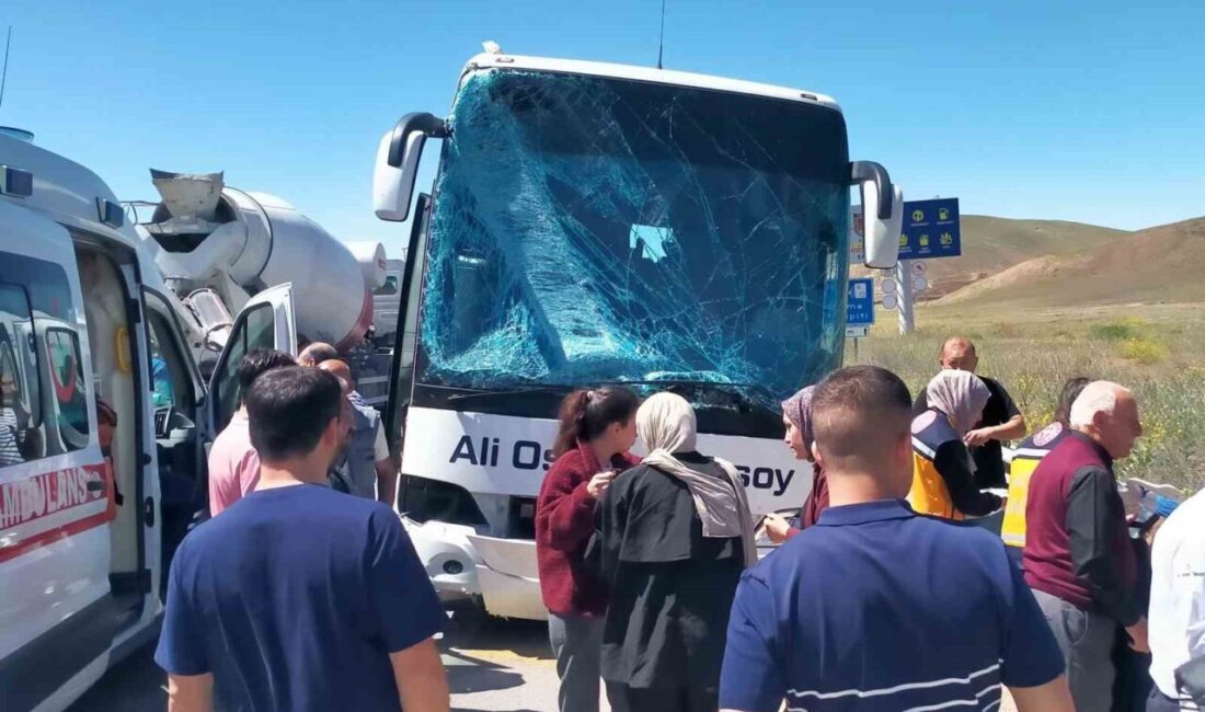 Yolcu otobüsü EDS direğini devirip karşı şeride geçti: 2 yaralı Kırıkkale'de yolcu otobüsünün EDS