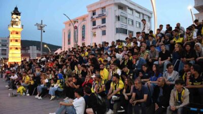Yozgat Belediyesi, Cumhuriyet Meydanı'nda dev ekranda THY Euroleague finalini Fenerbahçe