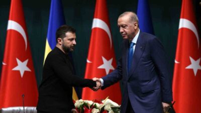 Ukrayna Devlet Başkanı Vladimir Zelenskiy, Türkiye Cumhurbaşkanı Recep Tayyip Erdoğan'la