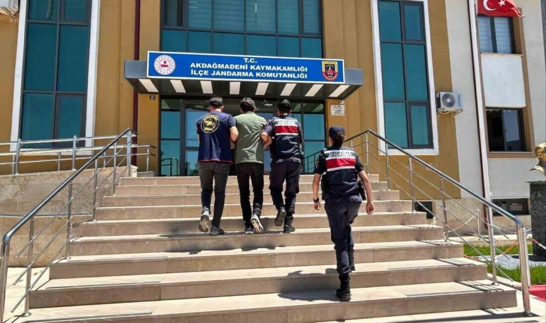 19 yıl kesinleşmiş cezası bulunan FETÖ firarisi yakalandı Yozgat'ın Akdağmadeni ilçesinde hakkında