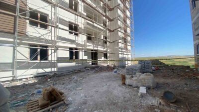 Yozgat’ta 71 yaşındaki inşaat işçisi hayatını kaybetti. &nbsp; Olay Sarıkaya