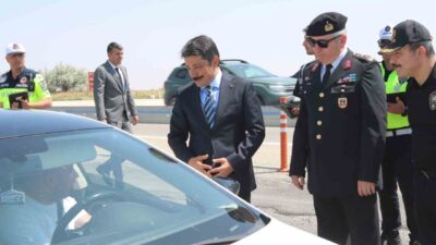 Kurban Bayramı tatili sebebiyle yola çıkan vatandaşlar, Kırşehir'de trafik yoğunluğuna