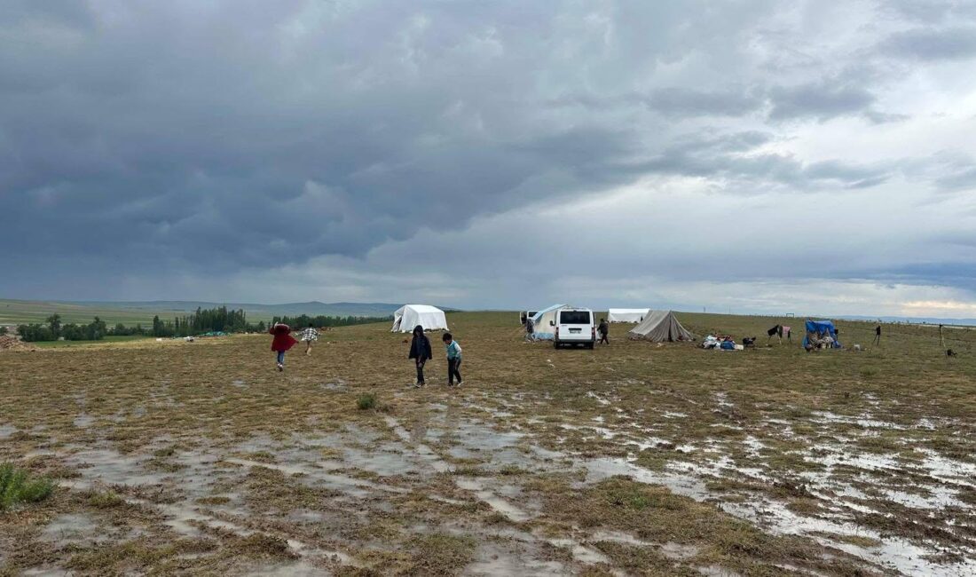 Yozgat genelinde etkili olan sağanak ve dolu yağışı, özellikle merkez