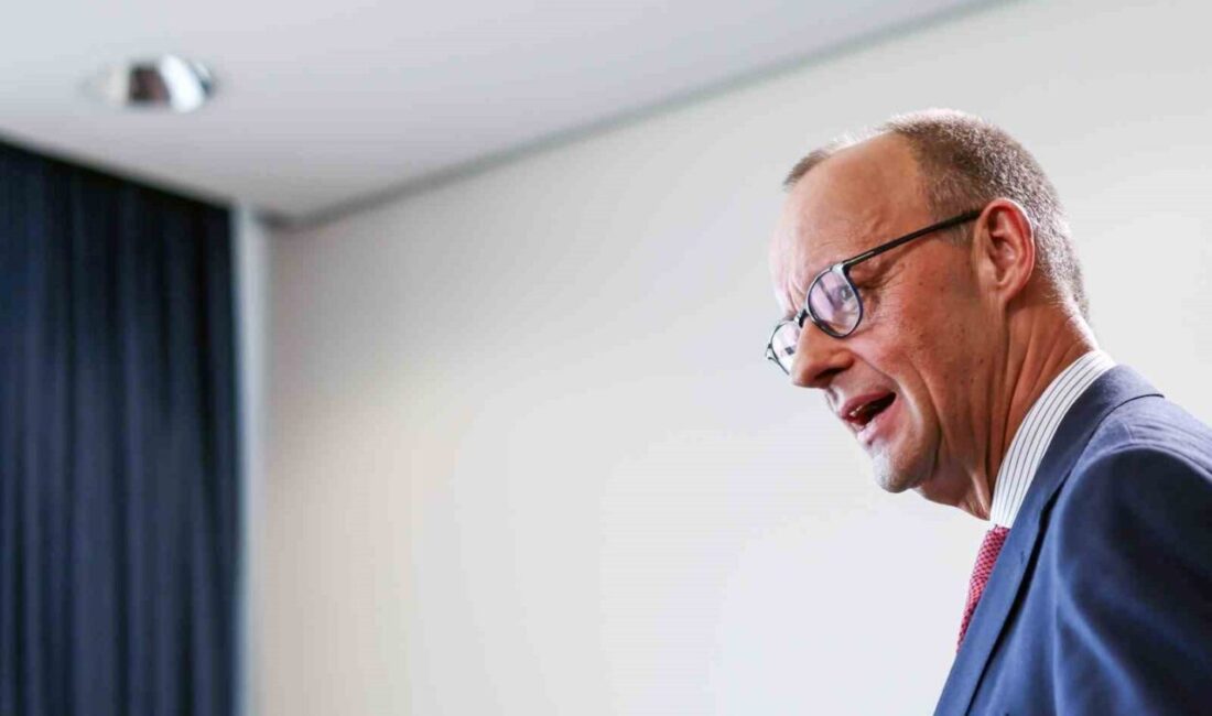 Almanya Başbakanı Friedrich Merz, İsrail'in İran'a yönelik saldırılarını eleştirerek, İran'ın