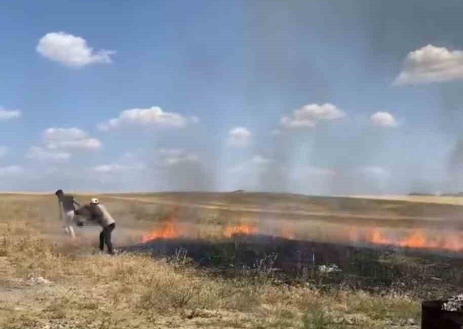 Polatlı'da çıkan tarla yangınında can kaybı yaşanmazken, olaya hızla müdahale