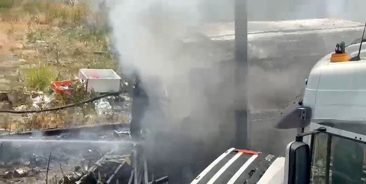 Ankara’da konteyner yangını paniğe neden oldu Ankara'da Sincan ilçesindeki hurdalık