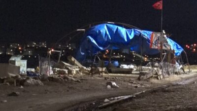 Ankara'da Kurban Bayramı'nın son gününde, besiciler kurbanlıklarını bitirip pazar yerlerinden