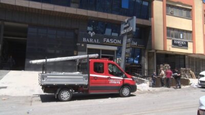 Ankara'nın Altındağ ilçesinde bir mobilya imalathanesinde çıkan yangında 2'si erkek,