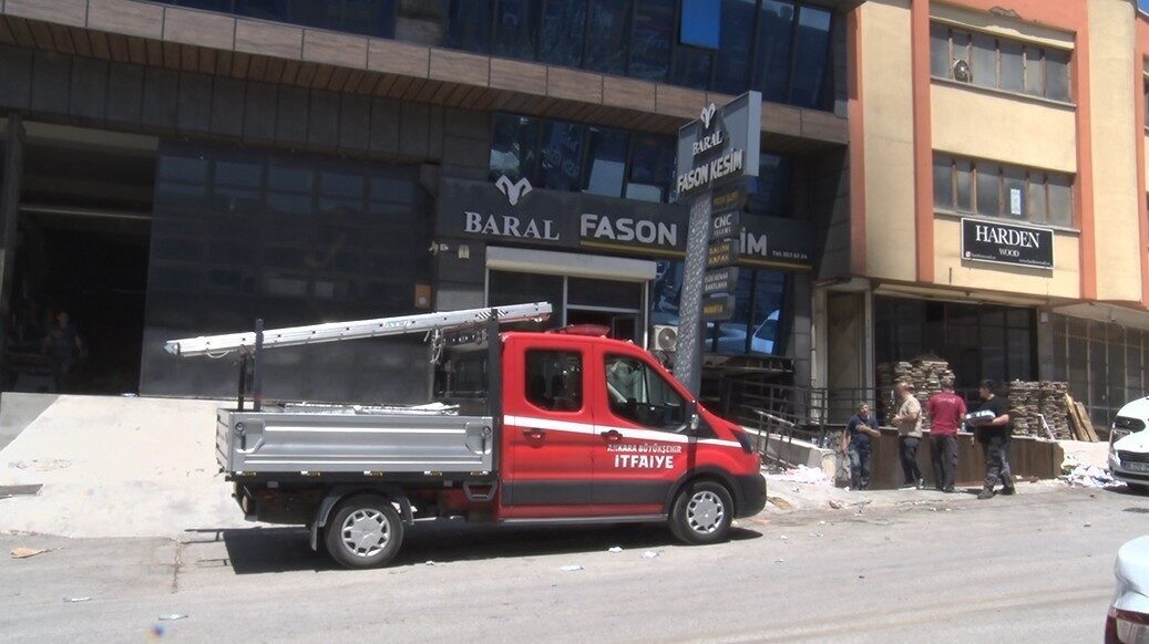 Ankara’da mobilya imalathanesinde yangın: 3 yaralı Ankara'nın Altındağ ilçesinde bir