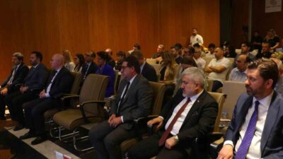 Ankara'da gerçekleşen 'Sağlık Odağında Yatırımcı Sohbetleri-Çalıştayı' etkinliğinde, Ankara'nın sağlık alanındaki