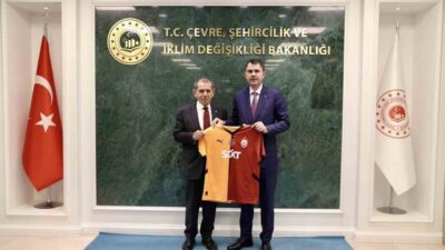 Çevre Bakanı Murat Kurum, Galatasaray Başkanı Dursun Özbek'i ağırlayarak şampiyonluk