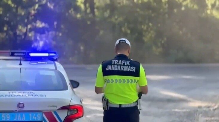 Bakan Yerlikaya: “Kurban Bayramı’nın ilk 3 gününde 2 bin 238 trafik kazası meydana geldi” İçişleri Bakanı Ali Yerlikaya,