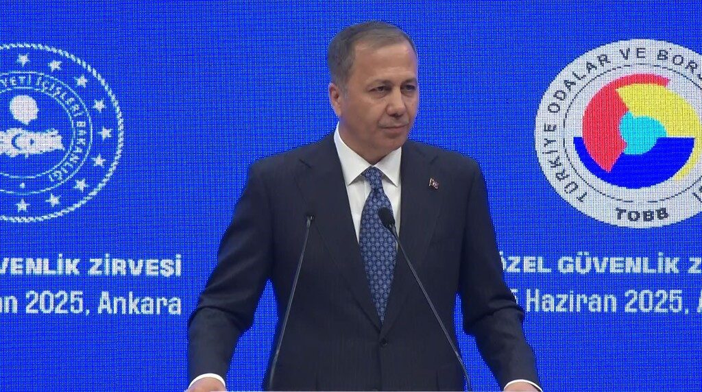 İçişleri Bakanı Ali Yerlikaya,