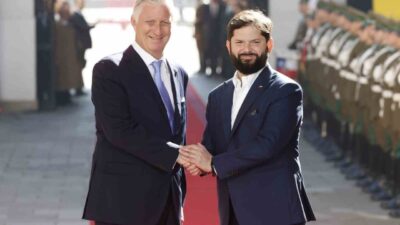 Belçika Kralı Philippe ve heyeti Şili'de uçağın arızalanması sonucu mahsur