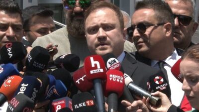 CHP'nin kurultay iptali davası 8 Eylül'e ertelendi. Avukatlar duruşma sonrası