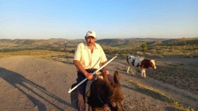 Yüksek maaş talebi ile çoban bulmak zor olan Adem Göçer,