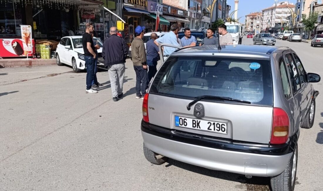 Çorum'un Alaca ilçesinde yaşanan trafik kazasında Nihat K. ve Mustafa