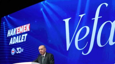 Cumhurbaşkanı Erdoğan, Memur-Sen'in 30. Yıl Vefa Buluşması'nda konuştu. Memur-Sen'in demokrasi