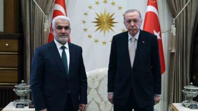 Cumhurbaşkanı Recep Tayyip Erdoğan, HÜDA PAR Genel Başkanı Zekeriya Yapıcıoğlu'nu