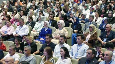 Cumhurbaşkanı eşi Emine Erdoğan, Koruyucu Aile Günü'nde koruyucu ailelere teşekkür