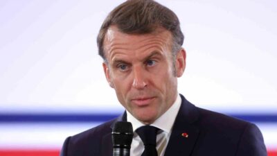 Fransa Cumhurbaşkanı Emmanuel Macron, Grönland ziyareti kapsamında Başbakanlarıyla görüşecek. Görüşmelerde