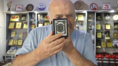 Sirer Doğan, fotoğrafçılığın cam filmlerden dijital teknolojiye, cep telefonlarına evrilerek