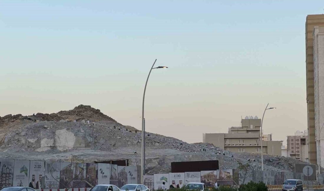 Mekke-i Mükerreme'ye gelen hacı adayları, özenle karşılanıp Arafat'a naklediliyor. Suudi