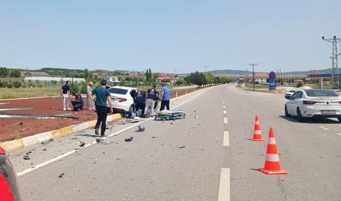 Yozgat'ta meydana gelen trafik kazasında 1 kişi hayatını kaybetti, 4