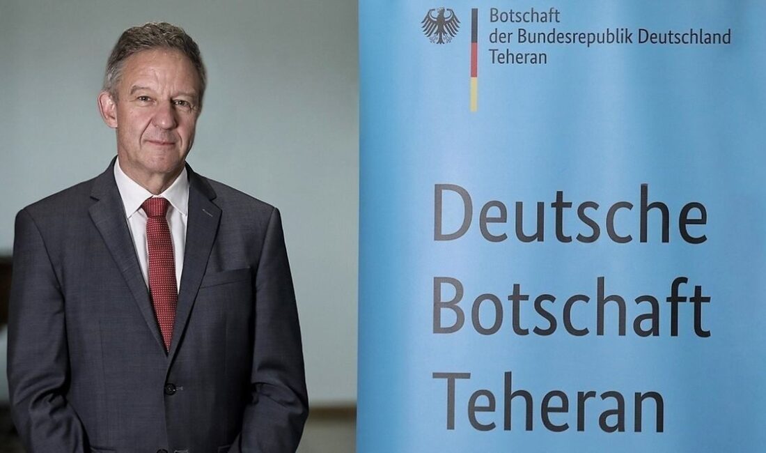 İran, Almanya Başbakanı Friedrich Merz'in İsrail'e yönelik açıklamalarına tepki göstererek