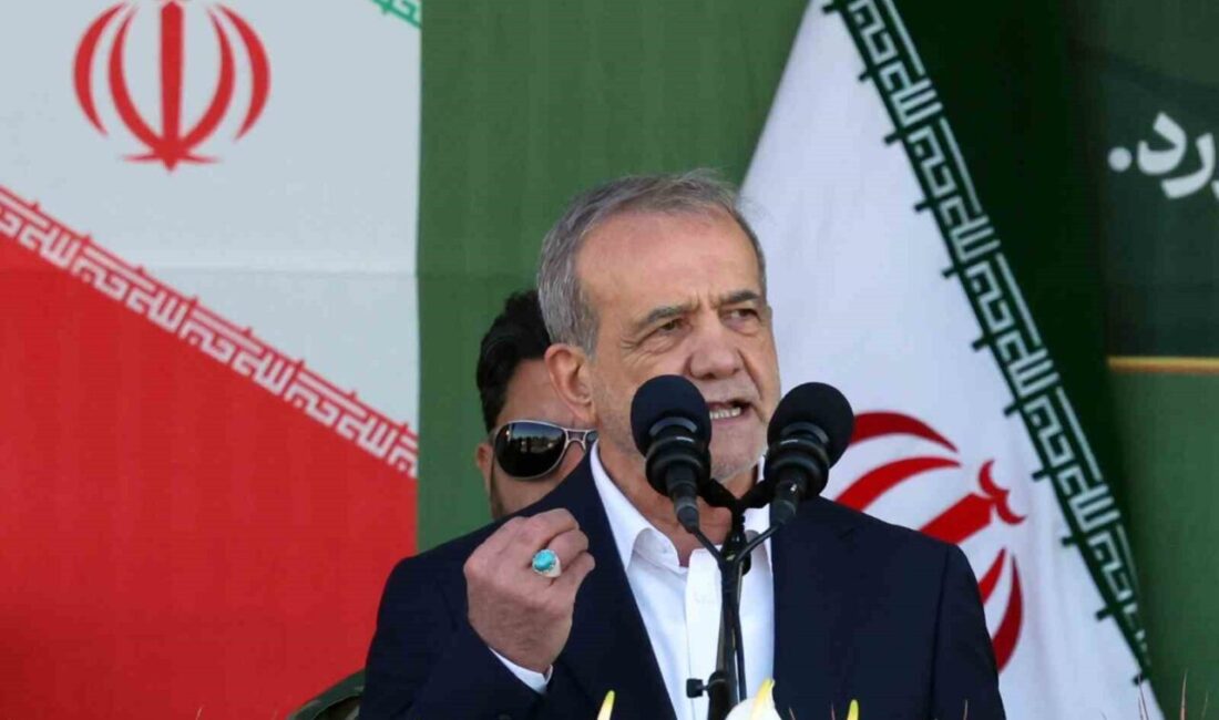 İran Cumhurbaşkanı Pezeşkiyan, Erdoğan'la İsrail-İran çatışmasını konuştu. Pezeşkiyan, İran'ın savaşı