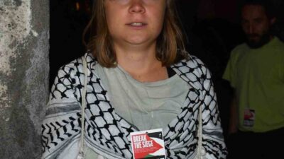 İsrail'e sınır dışı edilen Greta Thunberg, İsrail'i uluslararası sularda insan