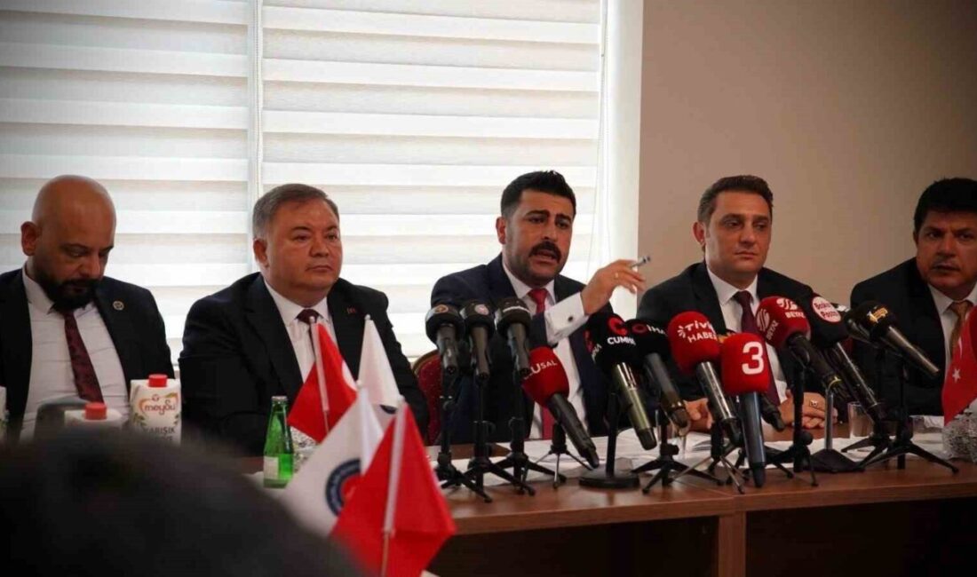 Kamu Birliği Konfederasyonu’nun adı ‘Devlet Memurları Konfederasyonu’ olarak değişti Devlet Memurları Konfederasyonu, kamuya