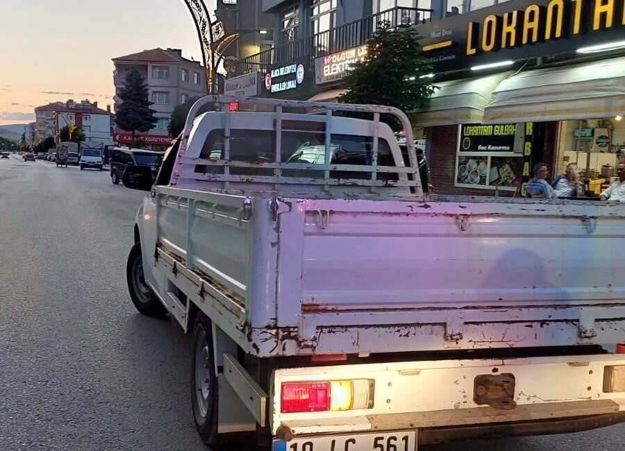 Kamyonetin yaya yaralandı Çorum'un Alaca ilçesinde yaya,
