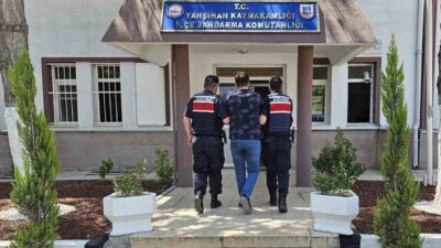 Kırıkkale'de jandarma operasyonunda, farklı suçlardan aranan 4 hükümlü yakalanarak cezaevine