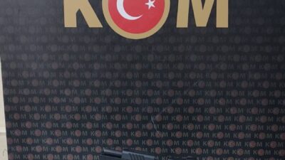 Kırıkkale'de polis ekipleri, R.U. isimli şahsın aracında yapılan aramada ruhsatsız