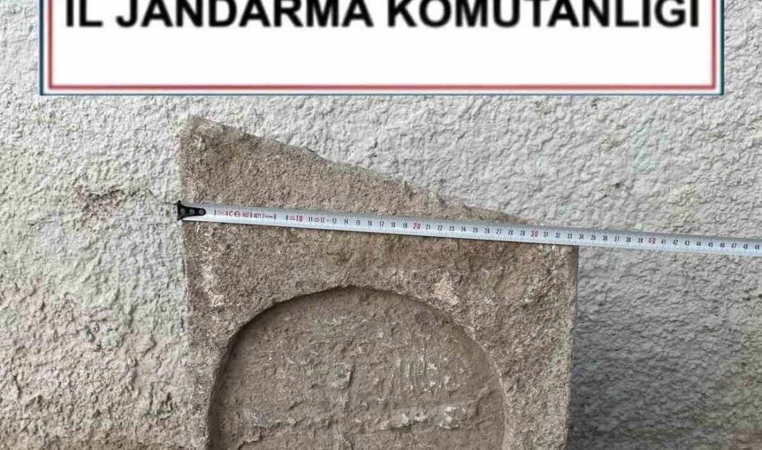 Kırşehir’de Bizans dönemine ait mezar steli ele geçirildi Kırşehir'in Mucur ilçesinde jandarma