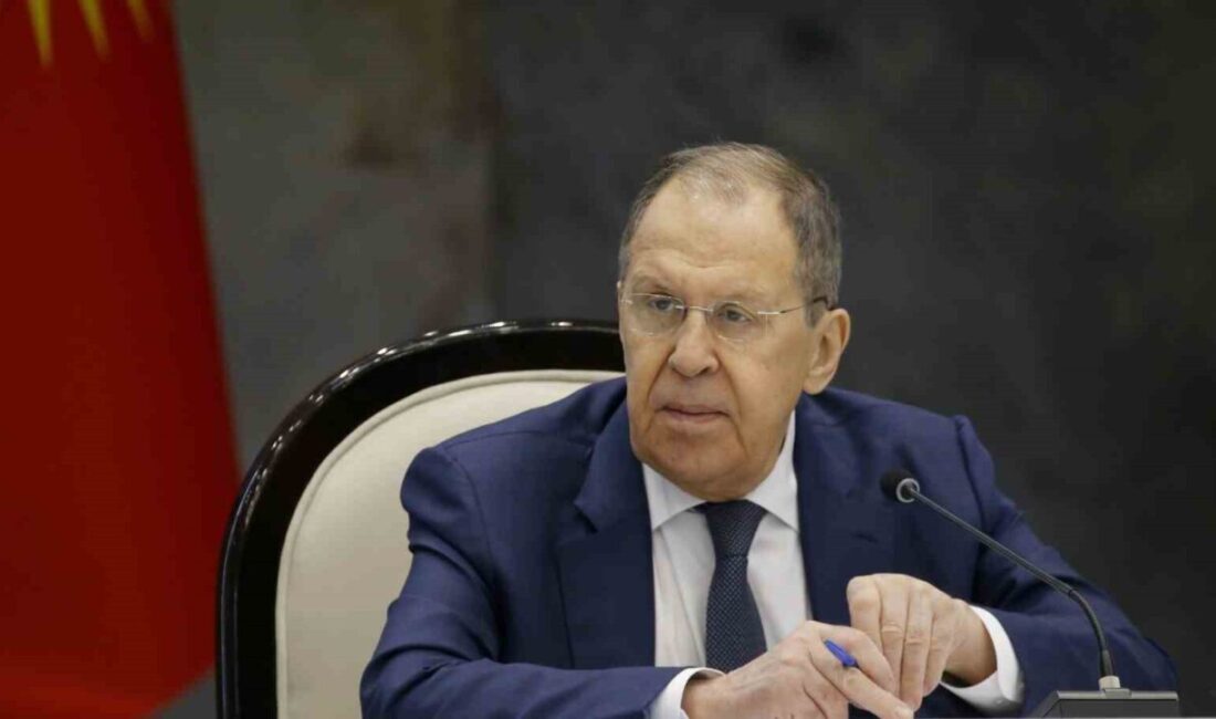 Lavrov: “NATO’nun savunma harcamalarındaki artış birliğin çöküşüne yol açacak” Rusya Dışişleri Bakanı Sergey