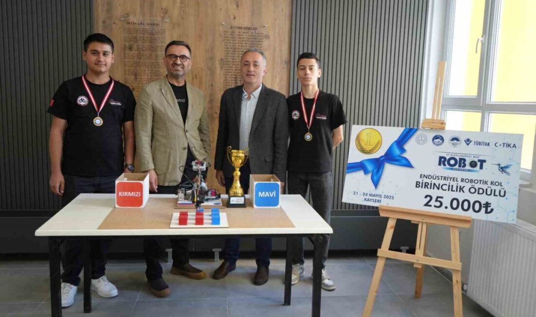 Samsun Atakum Mesleki ve Teknik Anadolu Lisesi'nden Danışman Öğretmen Hasan