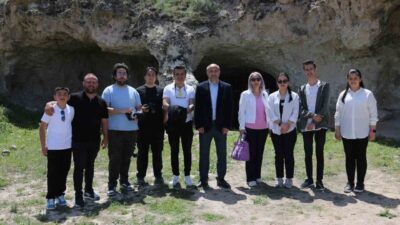 Kırşehir'in Mucur ilçesinde 'Mucur İçin Çal' projesi başlatıldı. Öğrencilere değerler