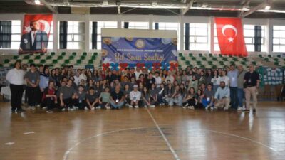 Ordu’nun Ünye ilçesinde lise öğrencileri, bilimsel ve teknolojik çalışmalarını sergiyle