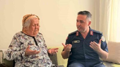 Polatlı'da şehit Jandarma Astsubay Yaşar Çetinkaya'nın annesi Fatma Çetinkaya’yı ziyaret