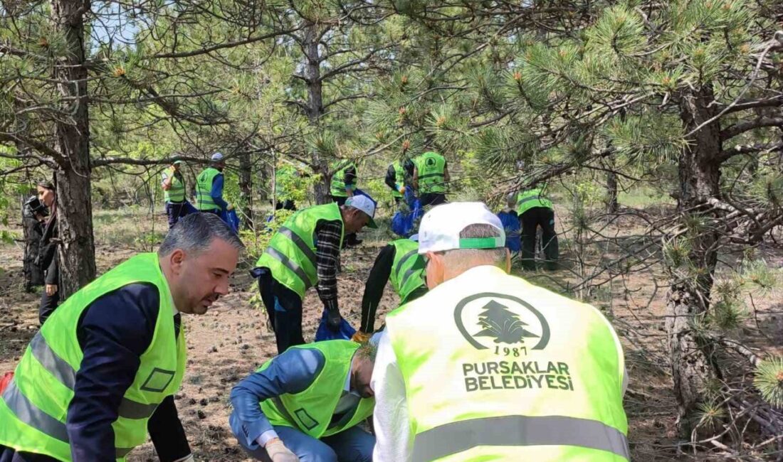 Pursaklar Belediye Başkanı Ertuğrul Çetin ve Pursaklar Kaymakamı Aziz Üzeyir