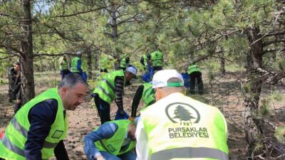 Pursaklar Belediye Başkanı Ertuğrul Çetin ve Pursaklar Kaymakamı Aziz Üzeyir