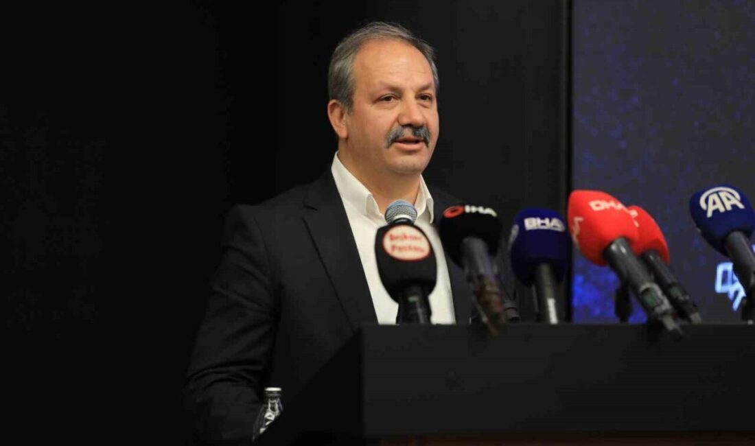 Sağlık-Sen: “Hemşire ve ebelerin nöbet tutma sıklığı arttıkça iş kazası riski de artıyor” Sağlık-Sen'in yaptığı araştırmaya göre