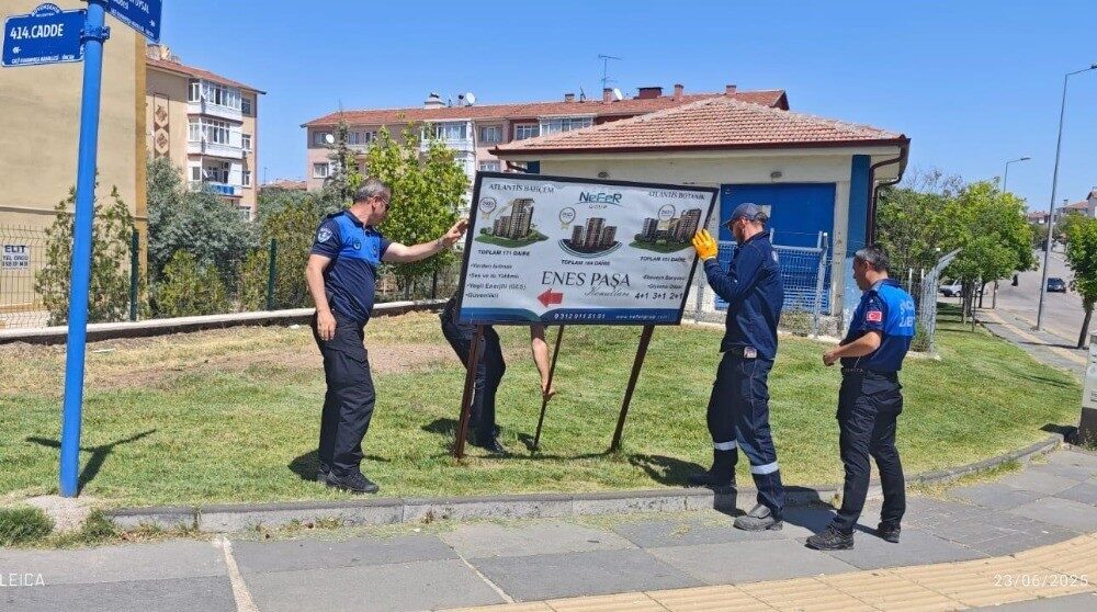 Sincan Belediyesi’nden kent estetiği için mücadele Sincan Belediyesi, izinsiz tabelaları